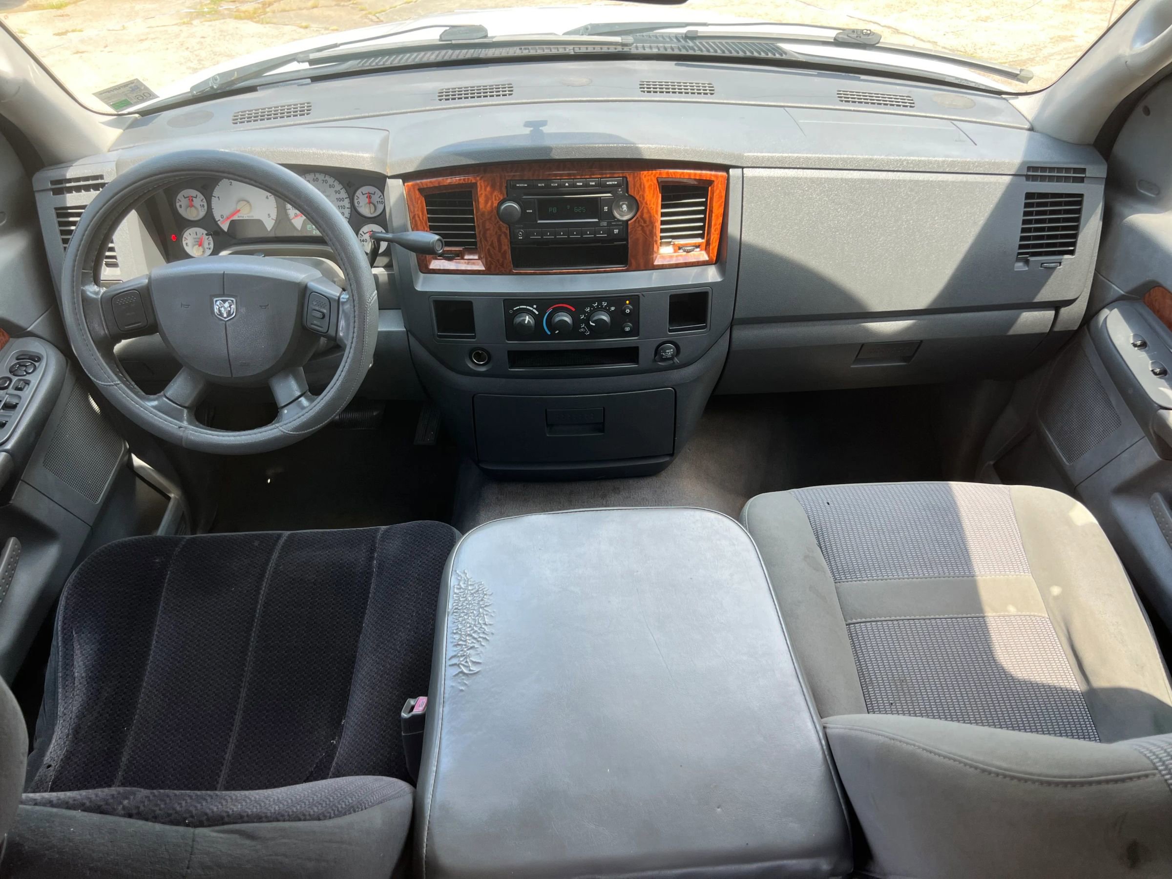 Used 2006 Dodge Ram 2500 Truck SLT w/ Quad Cab Big Horn Value Group image 15