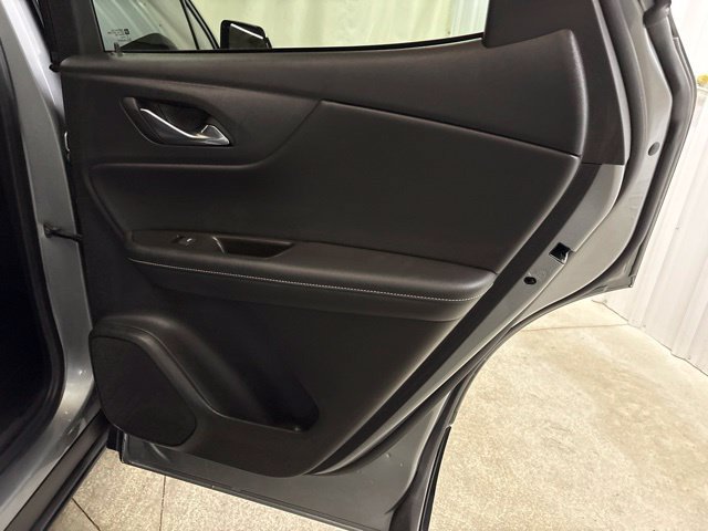 Used 2025 Chevrolet Blazer LT FWD image 19