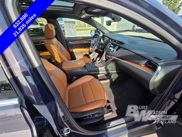 Used 2024 Cadillac XT5 Premium Luxury w/ Technology Package image 11