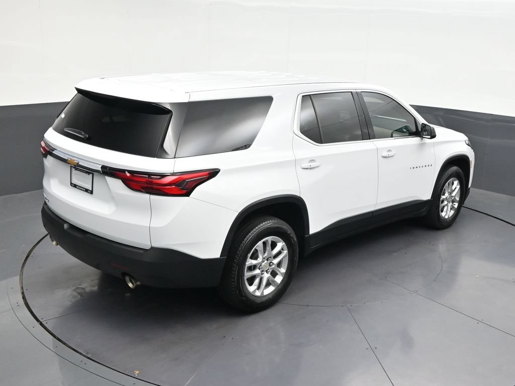 Used 2023 Chevrolet Traverse LS FWD image 21