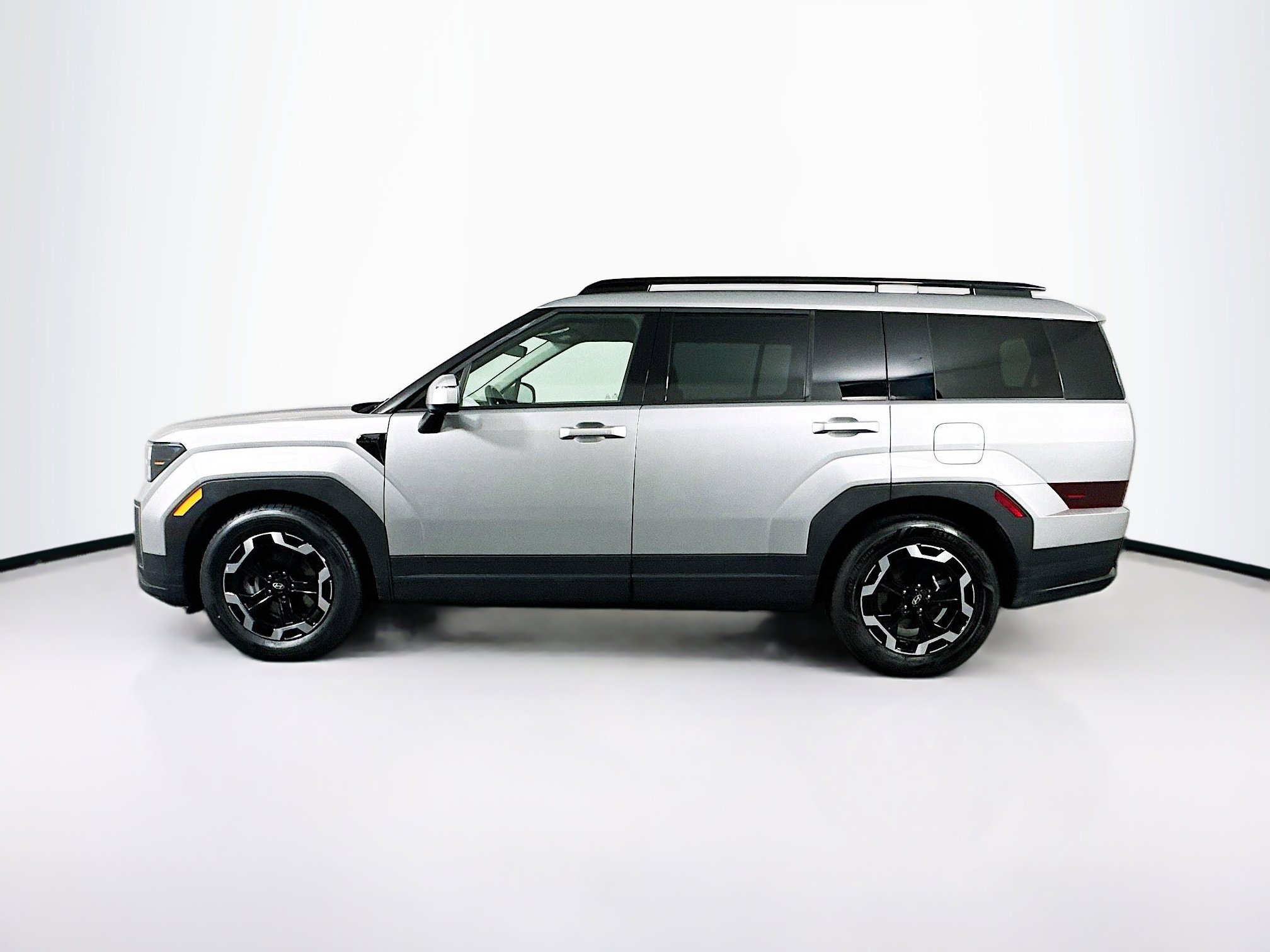 Used 2024 Hyundai Santa Fe SEL image 4