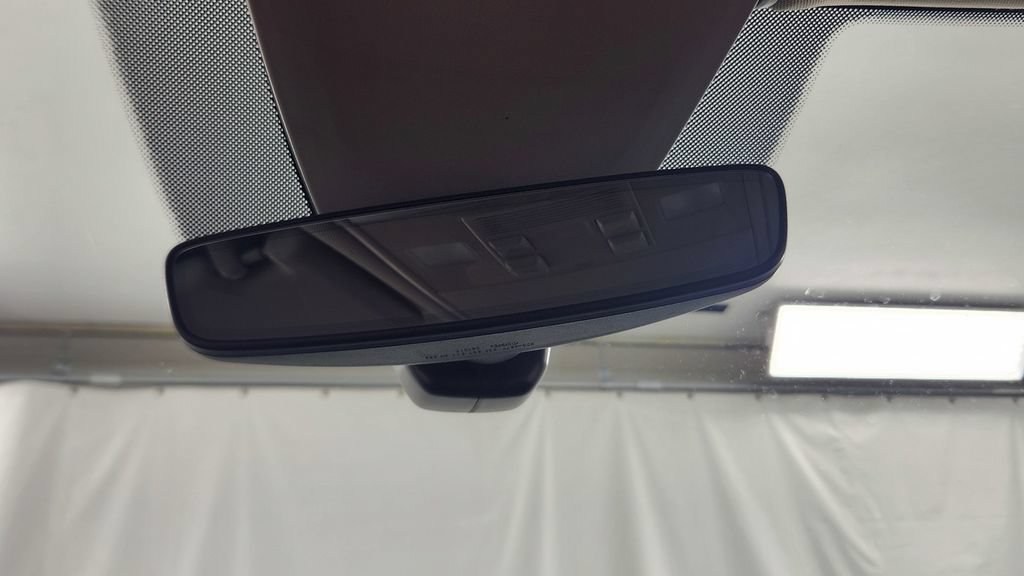 Used 2018 Volkswagen Atlas SE FWD image 34