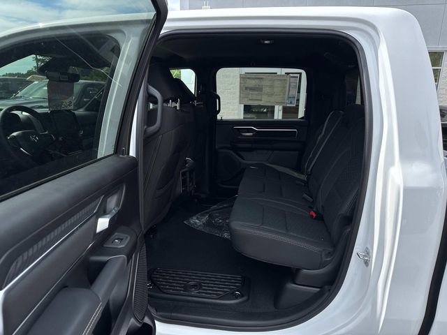 New 2025 RAM 1500 4x4 Crew Cab image 13