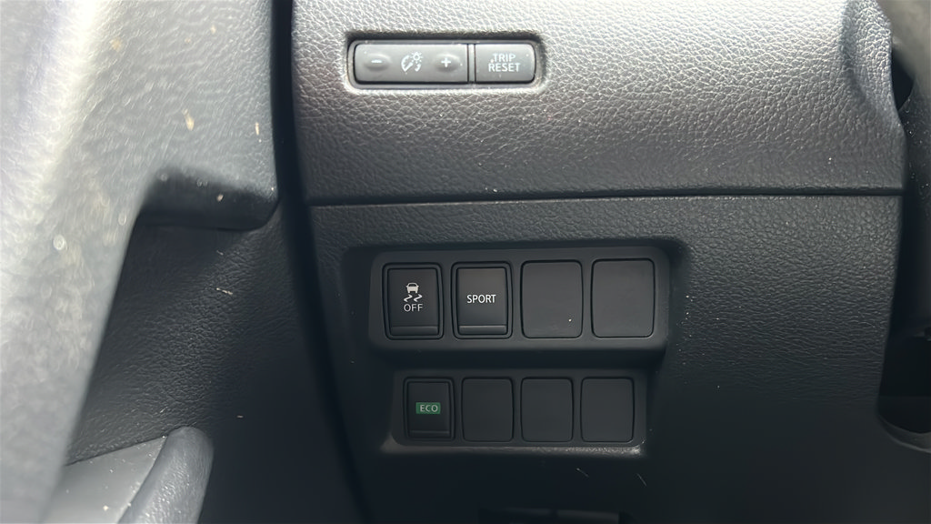 Used 2016 Nissan Rogue S FWD image 10