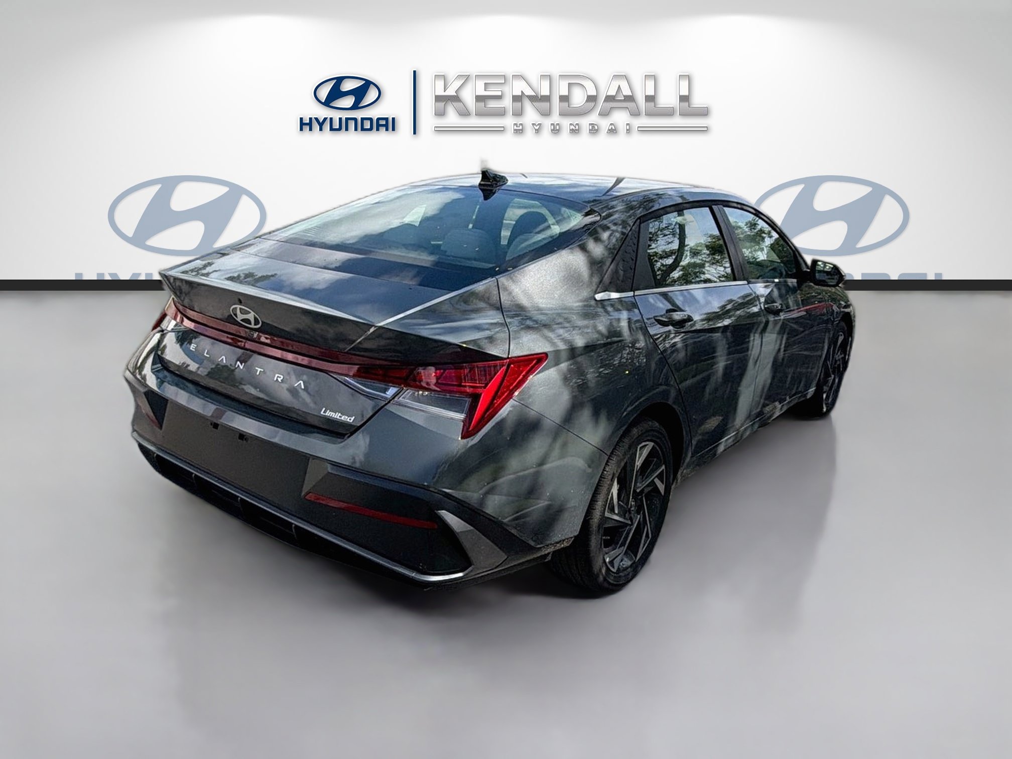 New 2026 Hyundai Elantra Limited FWD image 6