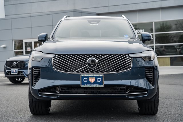 New 2026 Volvo XC90 B6 Plus w/ Protection Package Premier image 2