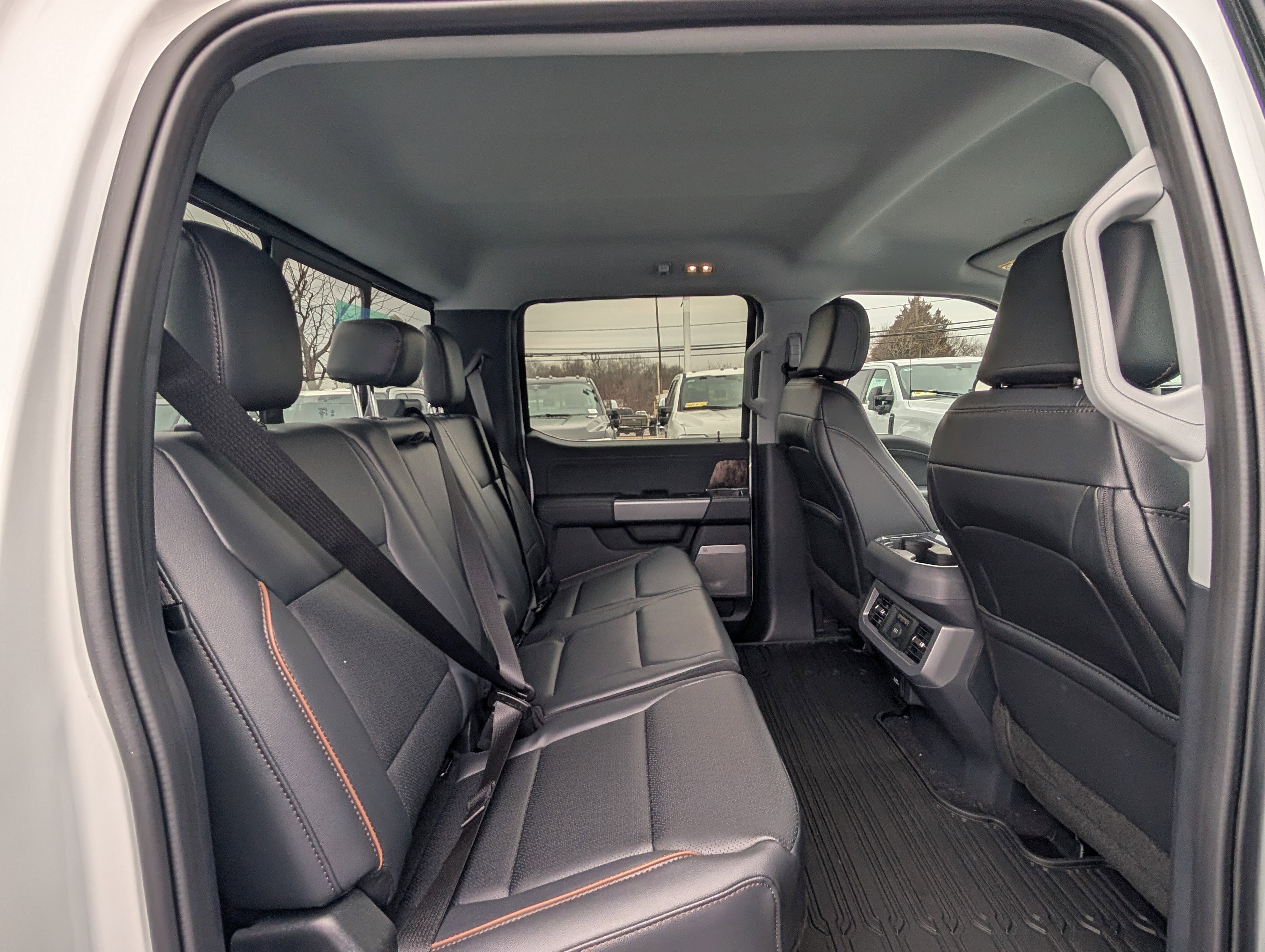 New 2026 Ford F250 Lariat w/ Chrome Package image 7