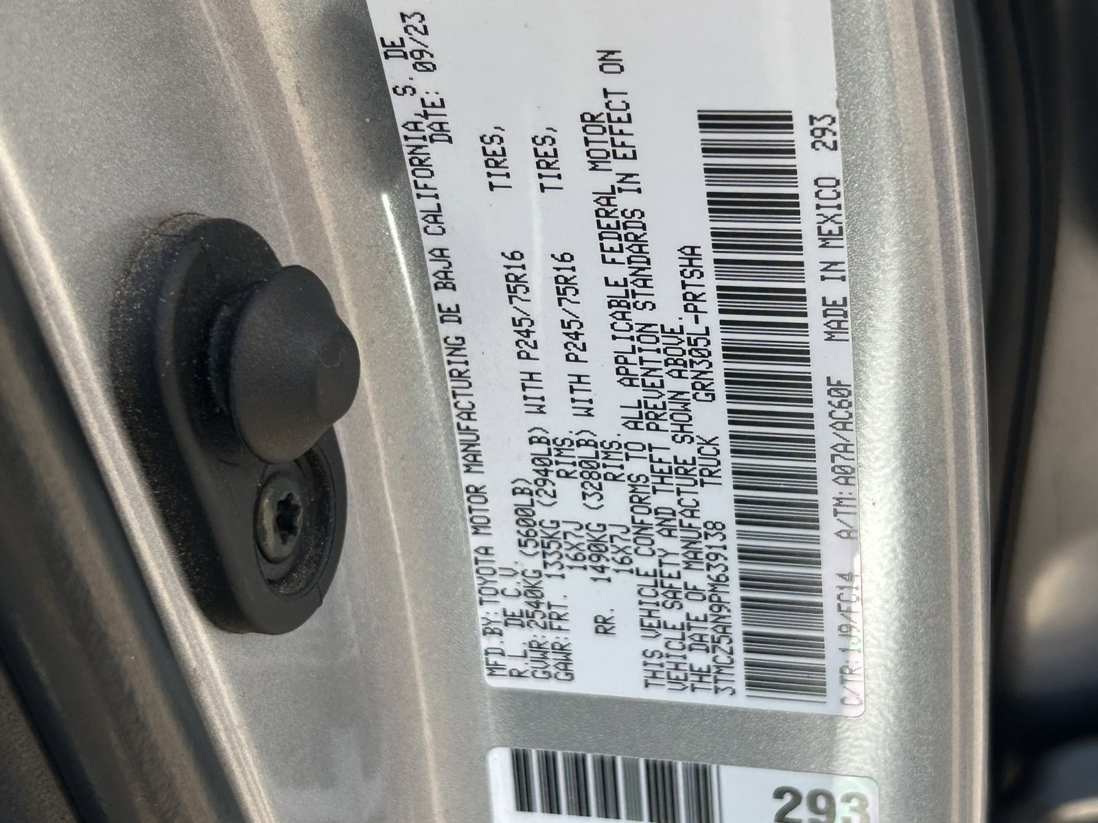 Used 2023 Toyota Tacoma SR5 AWD/4WD image 34