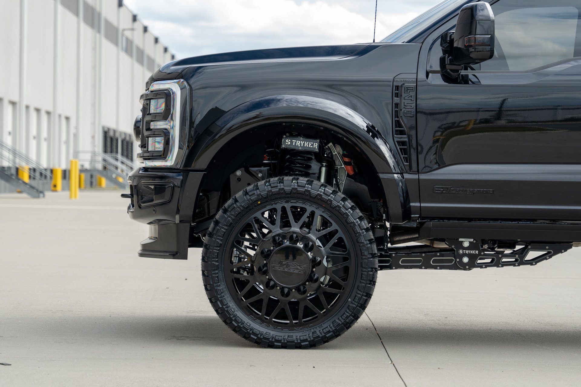 Used 2025 Ford F450 Platinum image 18
