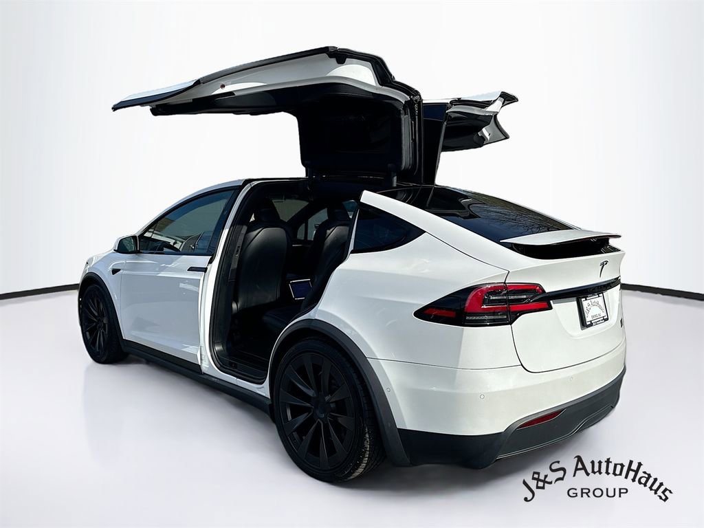 Used 2023 Tesla Model X Plaid image 5