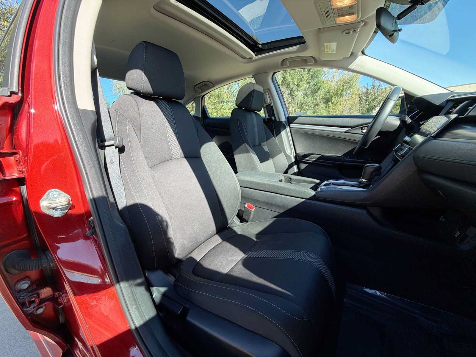Used 2020 Honda Civic EX image 19