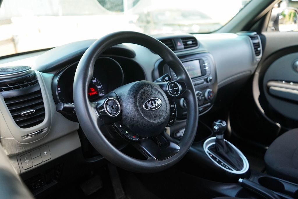 Used 2019 Kia Soul FWD image 6