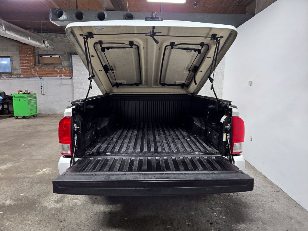 Used 2017 Toyota Tacoma SR RWD image 35