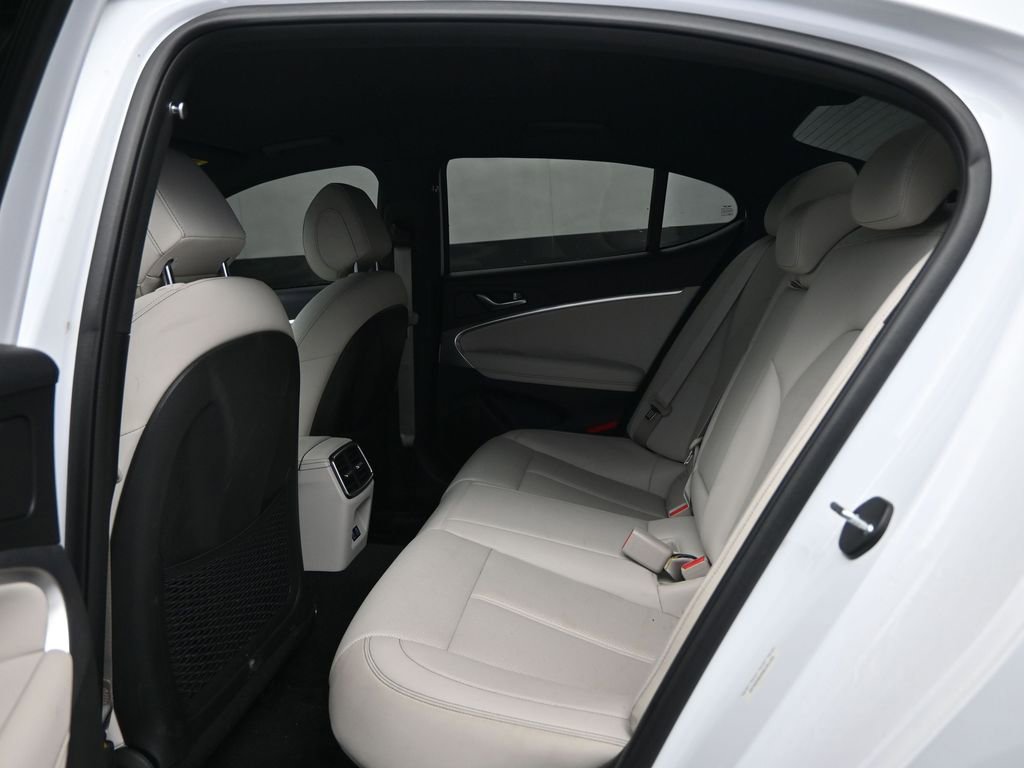 Used 2025 Genesis G70 2.5T AWD/4WD image 27
