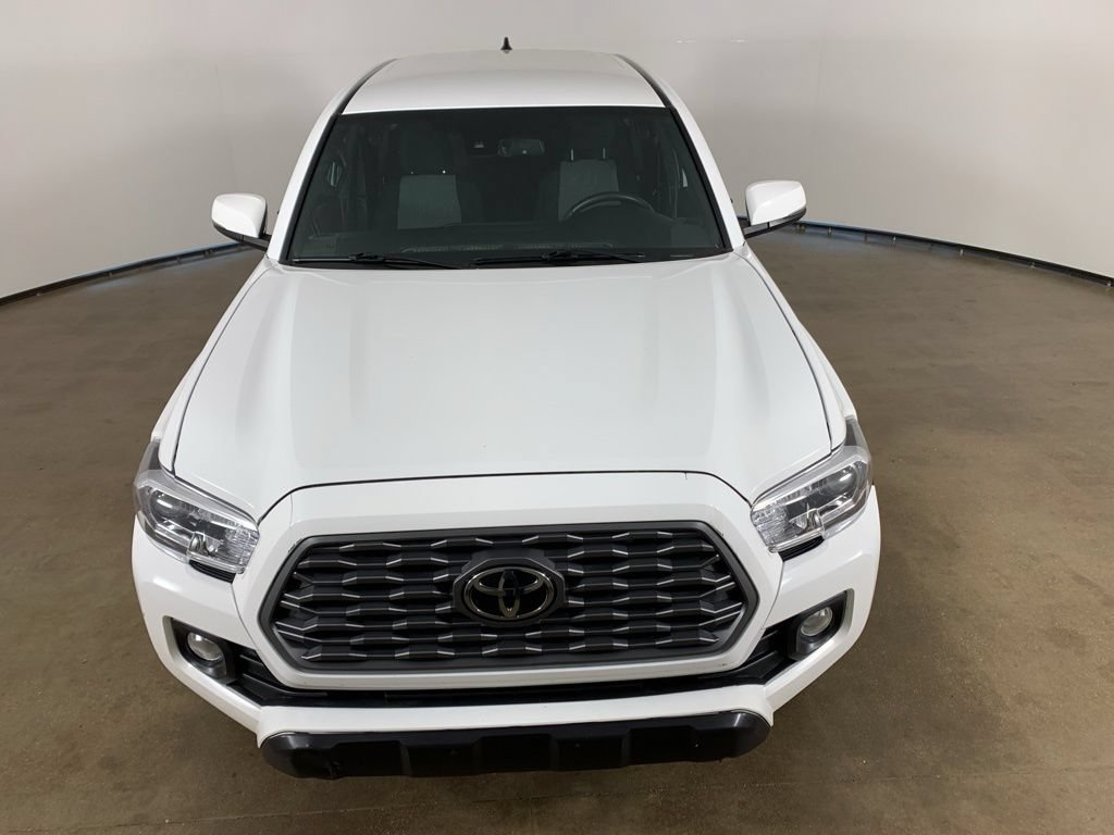 Used 2023 Toyota Tacoma TRD Off-Road AWD/4WD image 4