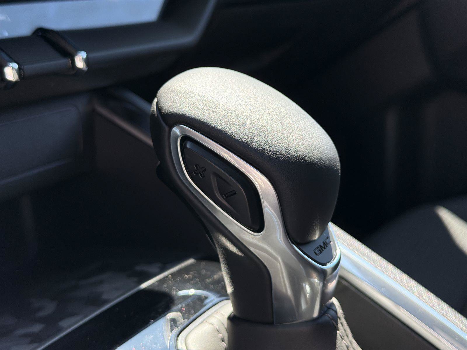 Used 2023 GMC Canyon Elevation RWD image 38