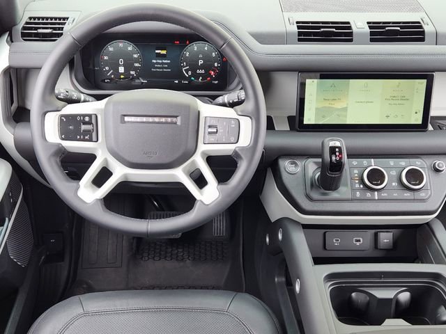 Used 2024 Land Rover Defender 110 S image 26