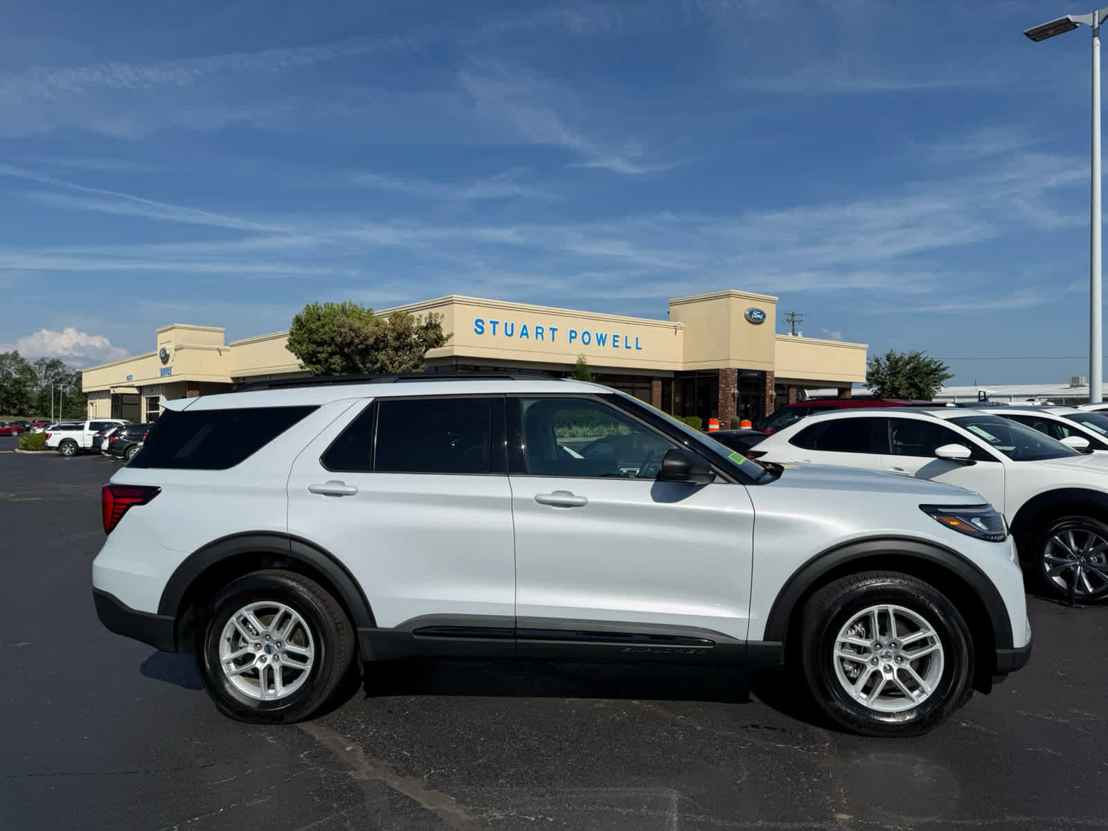 Used 2026 Ford Explorer Active AWD/4WD image 20