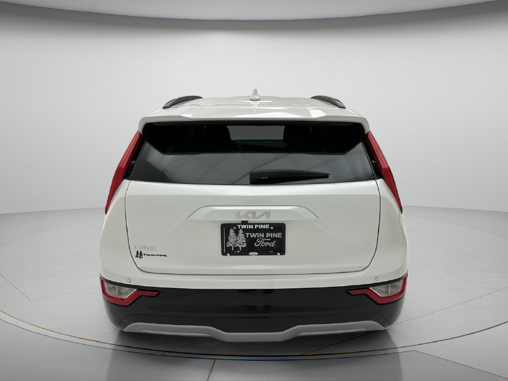 Used 2023 Kia Niro Wind w/ Wind Preserve Package FWD image 7
