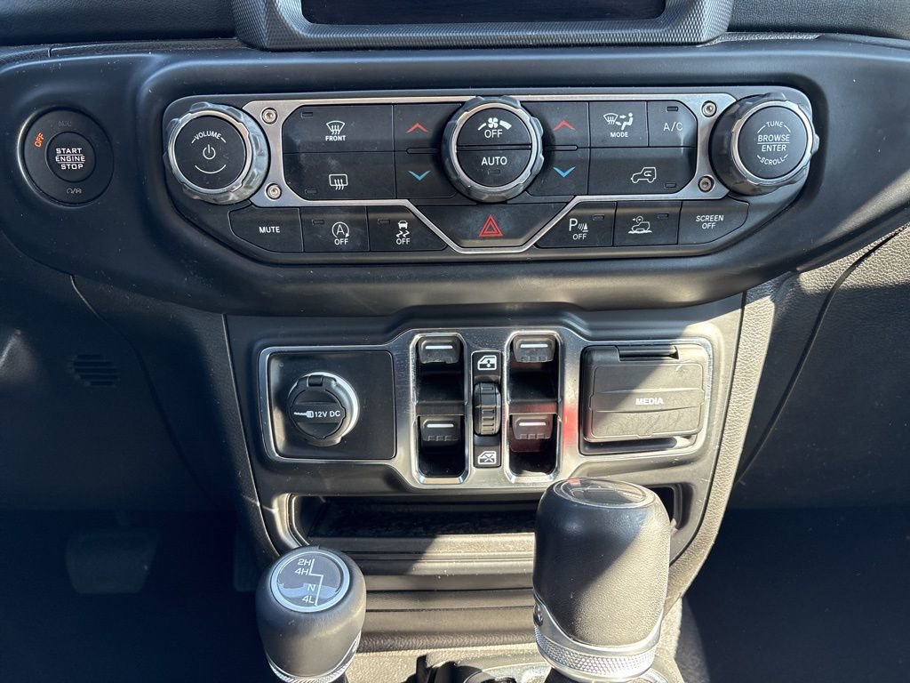 Used 2021 Jeep Gladiator Overland w/ Popular Equipment Package AWD/4WD image 22
