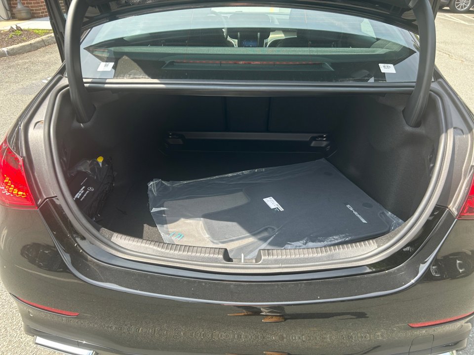 New 2025 Mercedes-Benz C 300 4MATIC Sedan image 15