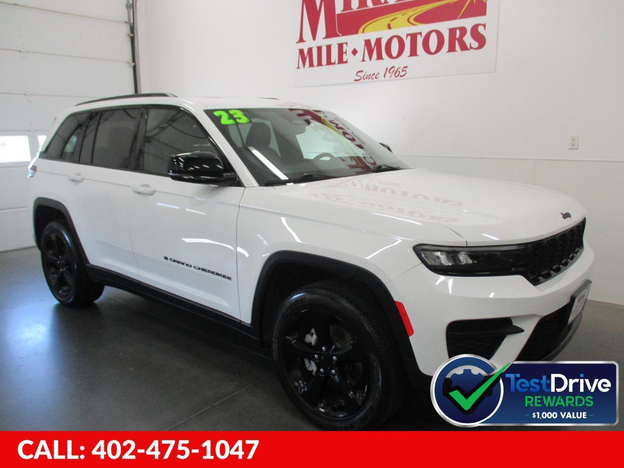 Used 2023 Jeep Grand Cherokee Altitude AWD/4WD video 1