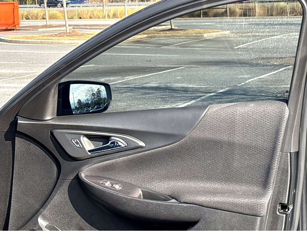 Used 2022 Chevrolet Malibu LT image 19