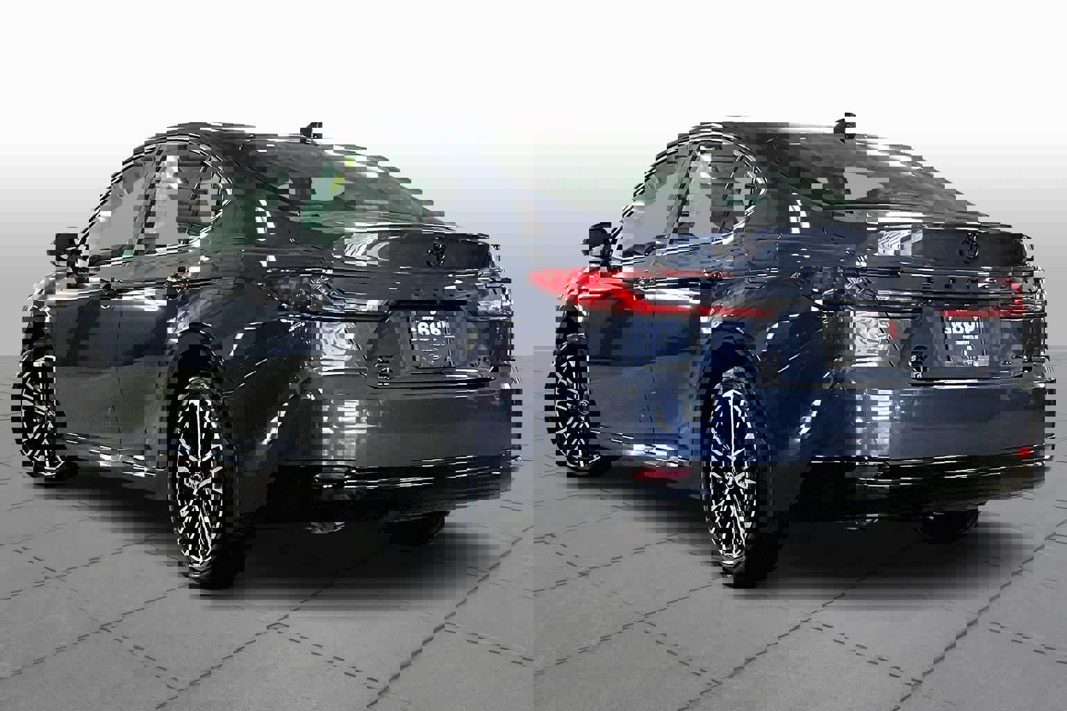 Used 2026 Toyota Camry XLE image 12