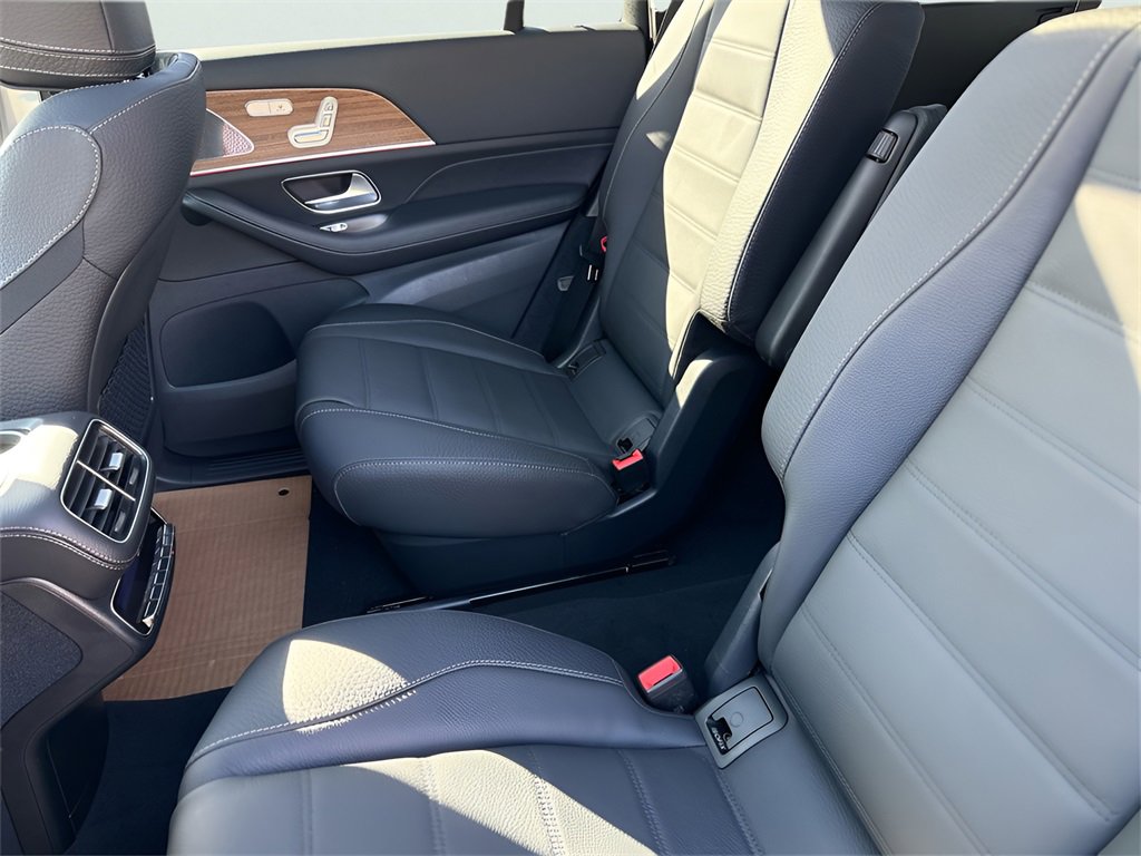 New 2026 Mercedes-Benz GLS 450 4MATIC image 22