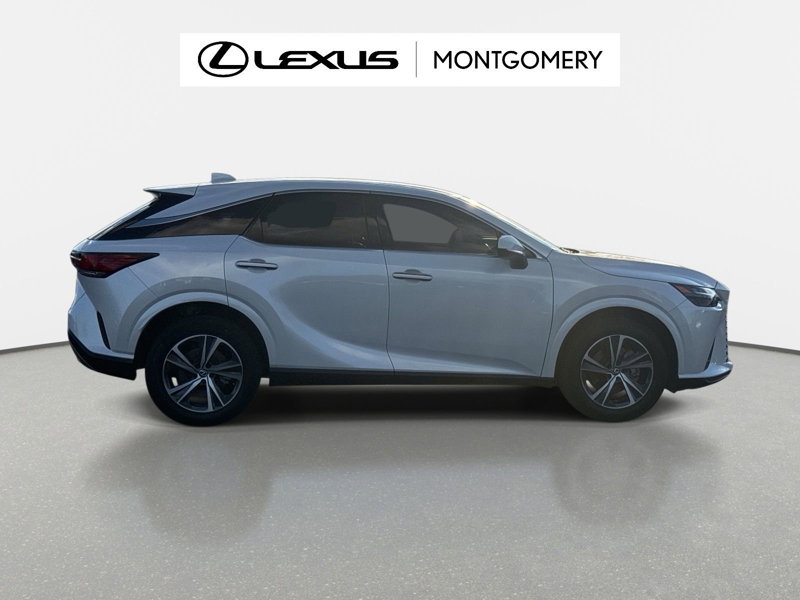 Used 2024 Lexus RX 350 FWD w/ Technology Package image 2
