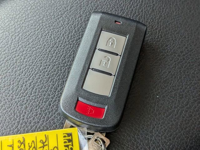 Used 2025 Mitsubishi Eclipse Cross LE AWD/4WD image 29