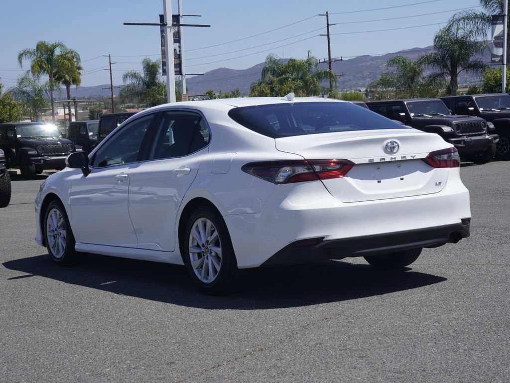 Used 2023 Toyota Camry LE w/ Convenience Package FWD image 6