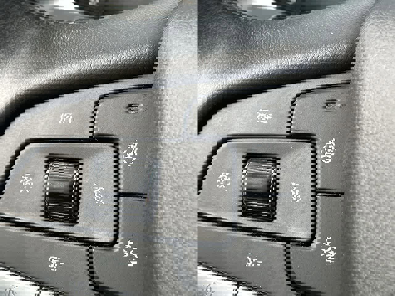 Used 2022 Cadillac Escalade Sport w/ Touring Package image 27