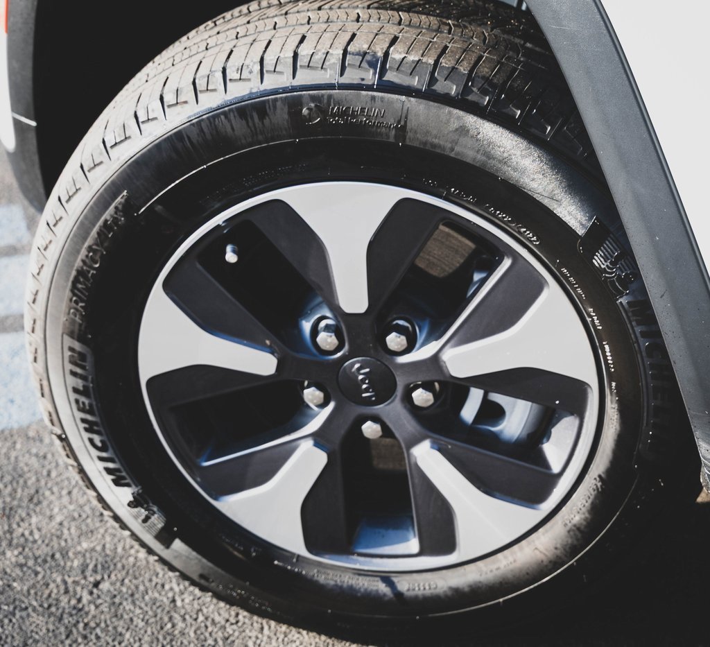 Used 2022 Jeep Grand Cherokee Limited 4xe image 32