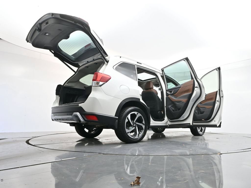 Used 2023 Subaru Forester Touring image 45