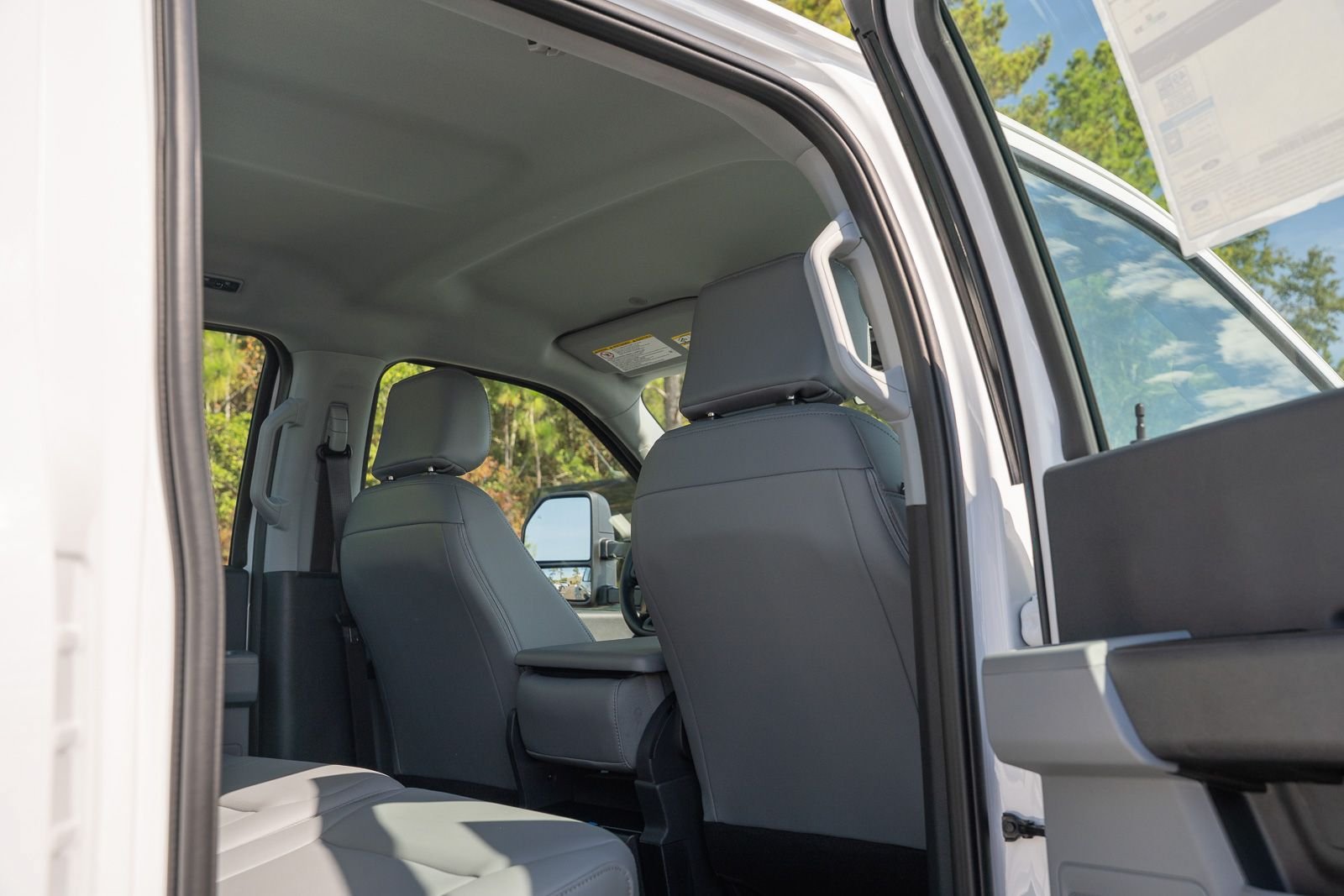 New 2027 Ford F350 XL AWD/4WD image 13