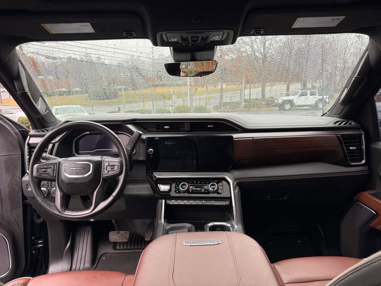 Used 2024 GMC Sierra 3500 Denali Ultimate AWD/4WD image 20
