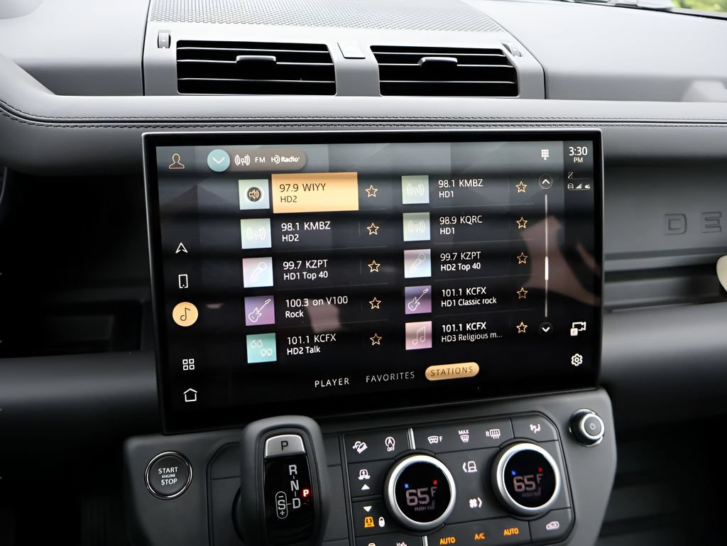 New 2026 Land Rover Defender 110 X-Dynamic SE AWD/4WD image 18