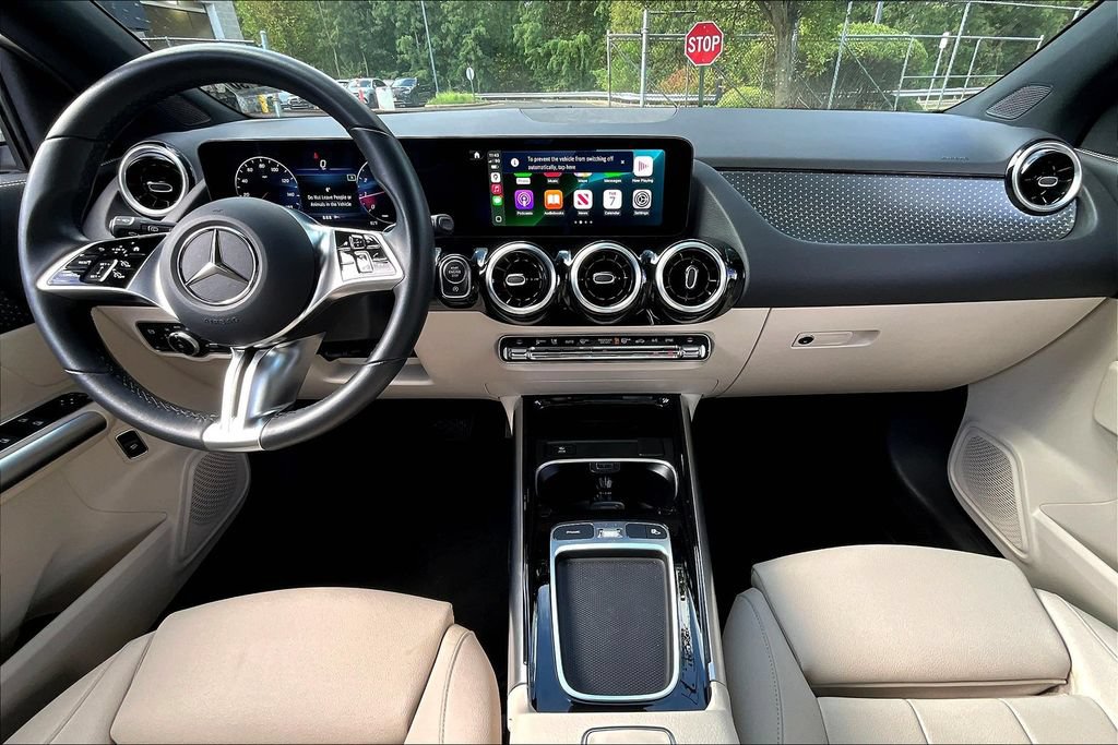 Certified 2025 Mercedes-Benz GLA 250 4MATIC image 15