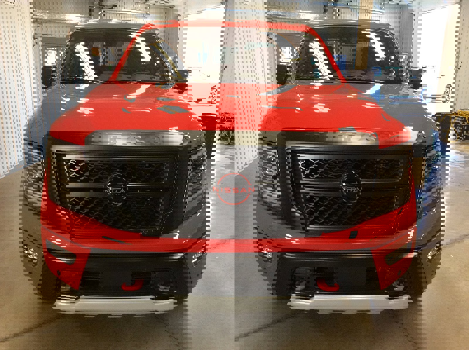 Used 2024 Nissan Titan PRO-4X w/ Pro-4x Utility Package image 10