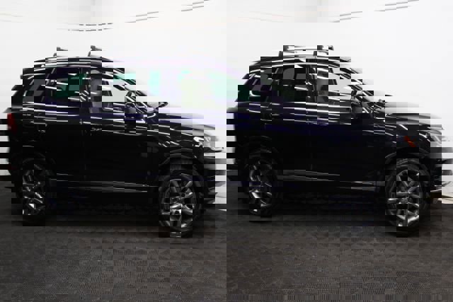 Used 2016 Volkswagen Touareg VR6 image 4