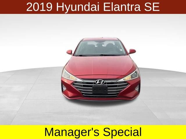 Used 2019 Hyundai Elantra SE image 2