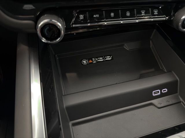 New 2026 Chevrolet Suburban Premier AWD/4WD image 46