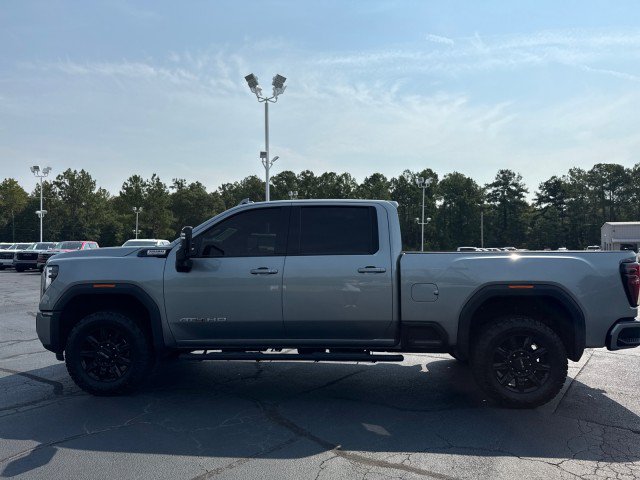 Used 2024 GMC Sierra 2500 AT4 w/ AT4 Preferred Package AWD/4WD image 8