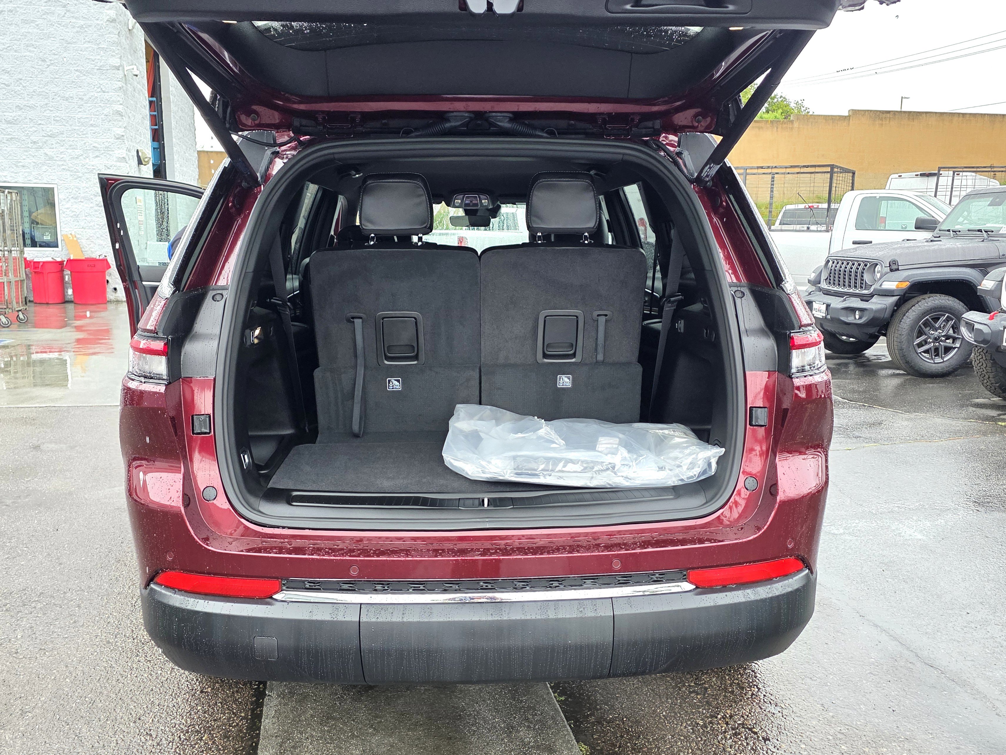 New 2025 Jeep Grand Cherokee L Limited image 20