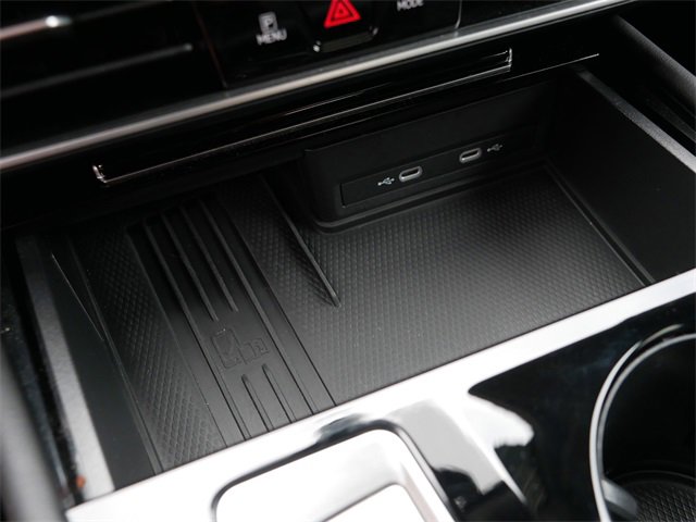 Certified 2025 Volkswagen Atlas SE image 37