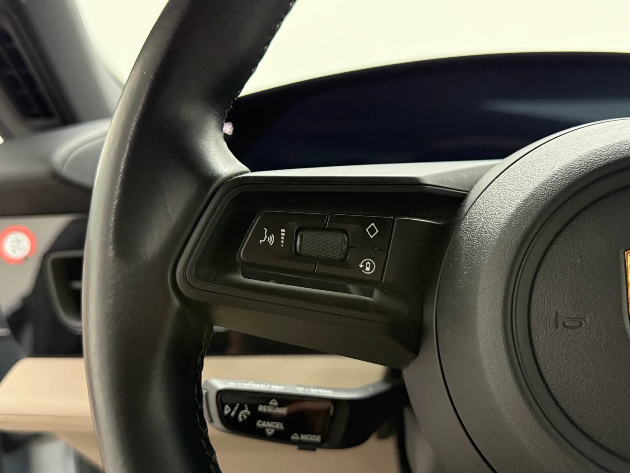 Used 2021 Porsche Taycan image 21