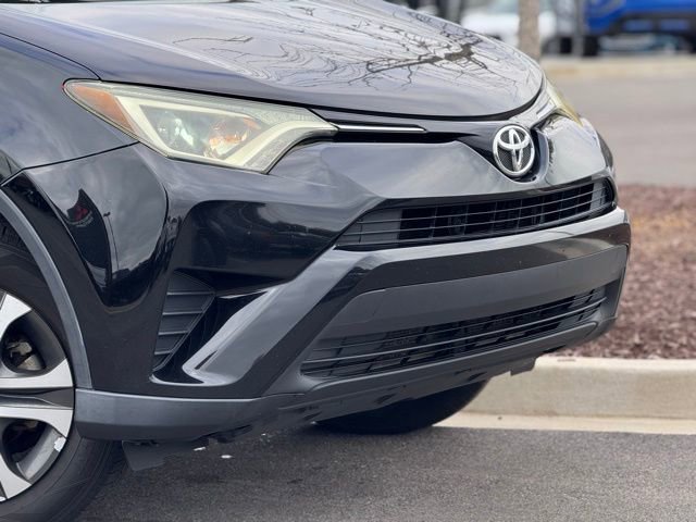 Used 2016 Toyota RAV4 LE image 3