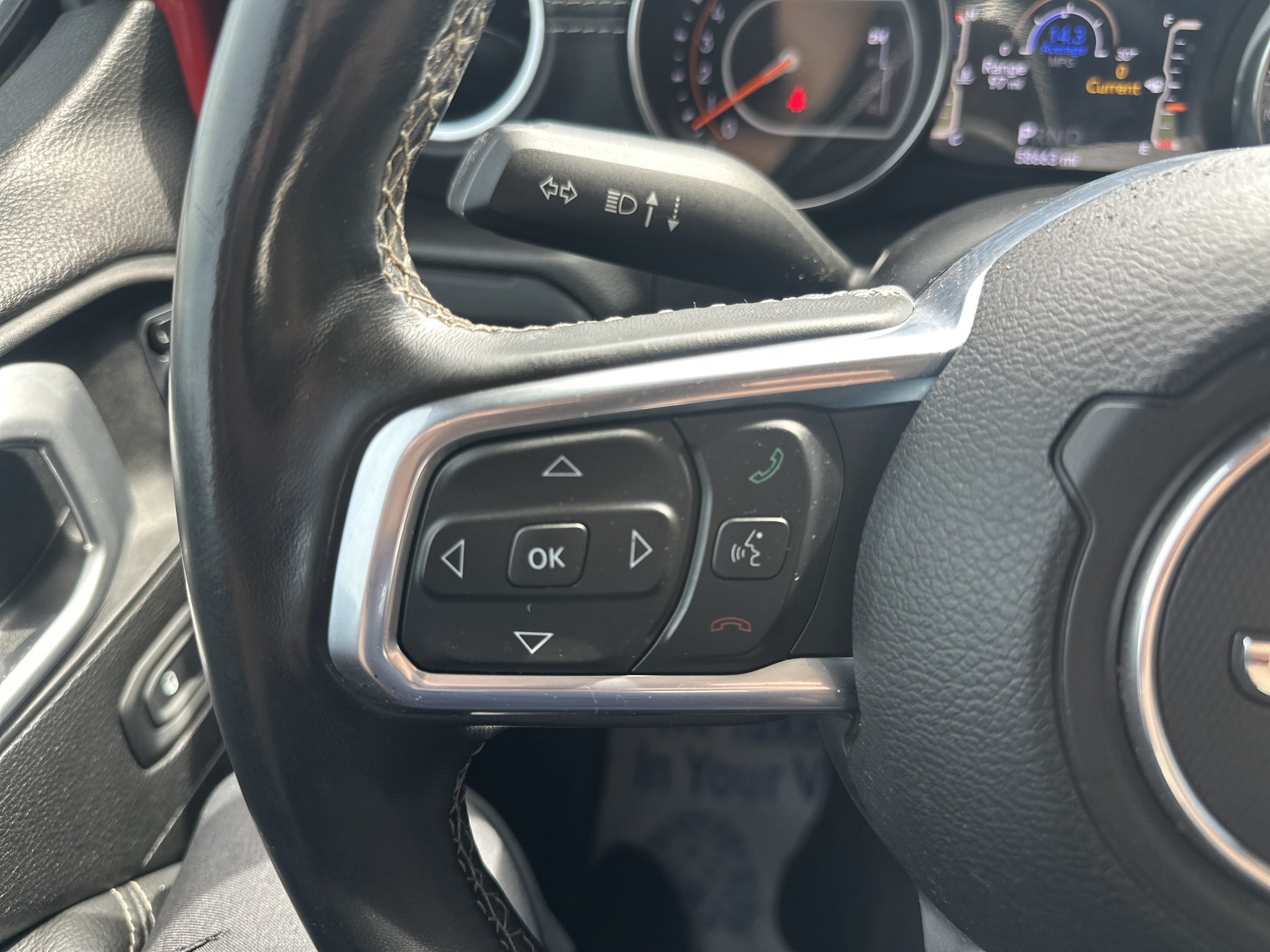 Used 2020 Jeep Gladiator Overland AWD/4WD image 21
