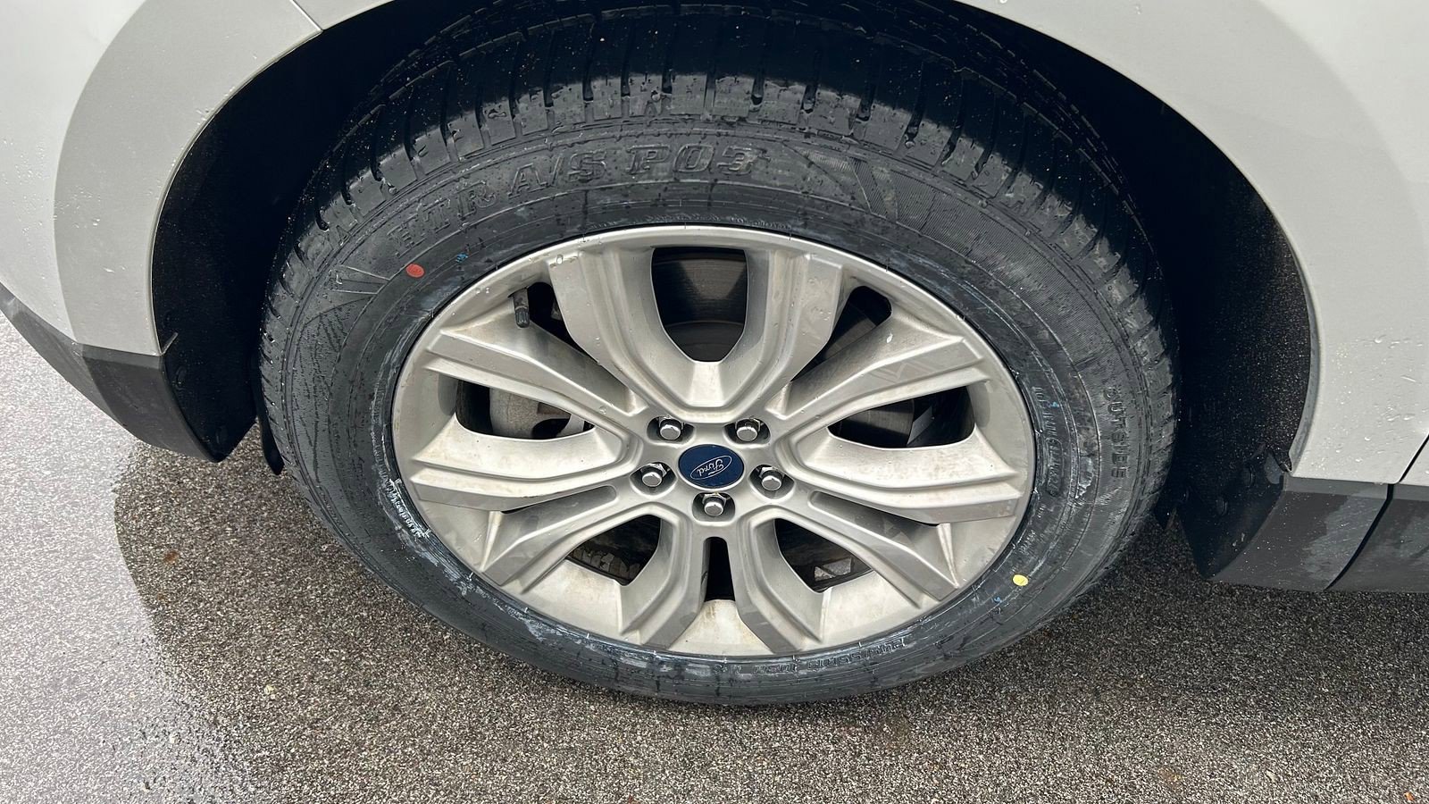 Used 2019 Ford Edge Titanium w/ Cold Weather Package image 8